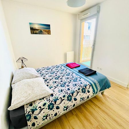 Appartement Avec Place De Parking Et Piscine Villefranche-sur-Saône Exterior photo